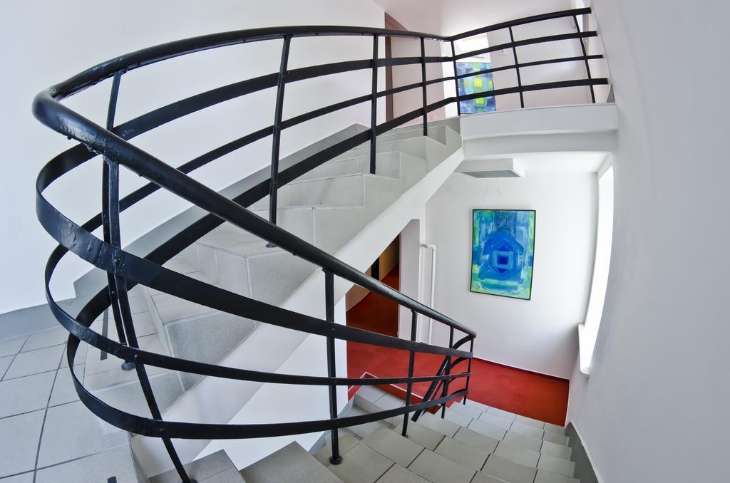Wilson Hostel Warszawa Exterior photo